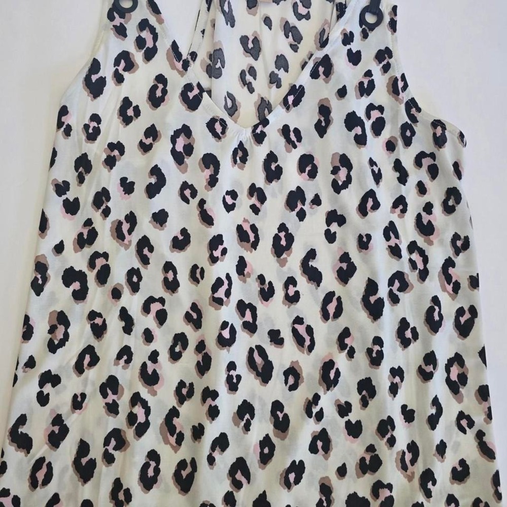 Lavish Leopard Print Tank Top -‎ Perfect for a Night Out!
